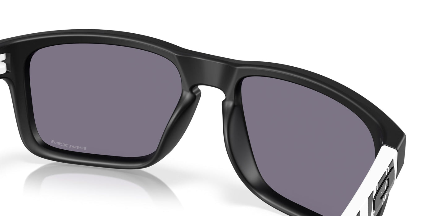 Oakley Holbrook OO9102 Matte Black-White/Prizm Grey #colour_matte-black-white-prizm-grey