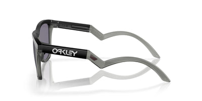 Oakley Frogskins Hybrid OO9289 Matte Black/Prizm Grey #colour_matte-black-prizm-grey