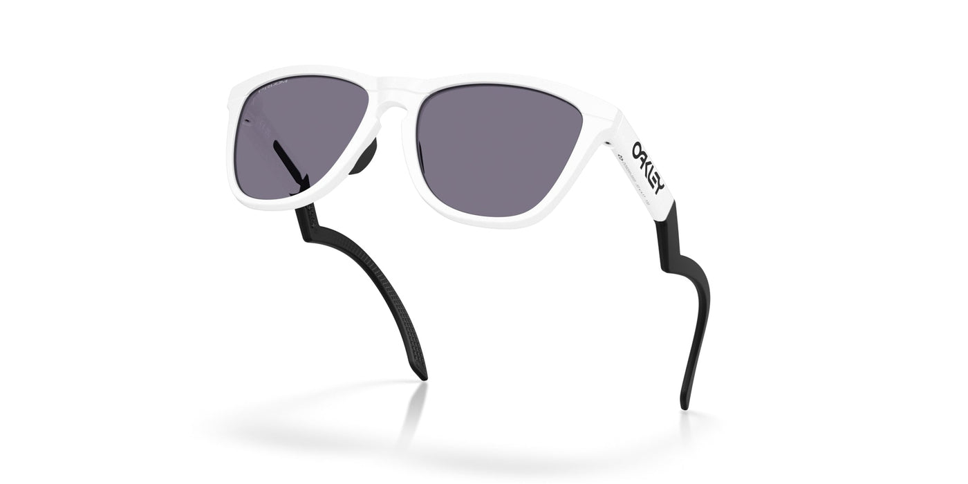 Oakley Frogskins Hybrid OO9289 Matte White/Prizm Grey #colour_matte-white-prizm-grey