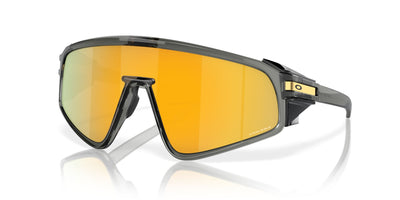 Oakley Latch Panel OO9404 Grey Smoke/Prizm 24K #colour_grey-smoke-prizm-24k