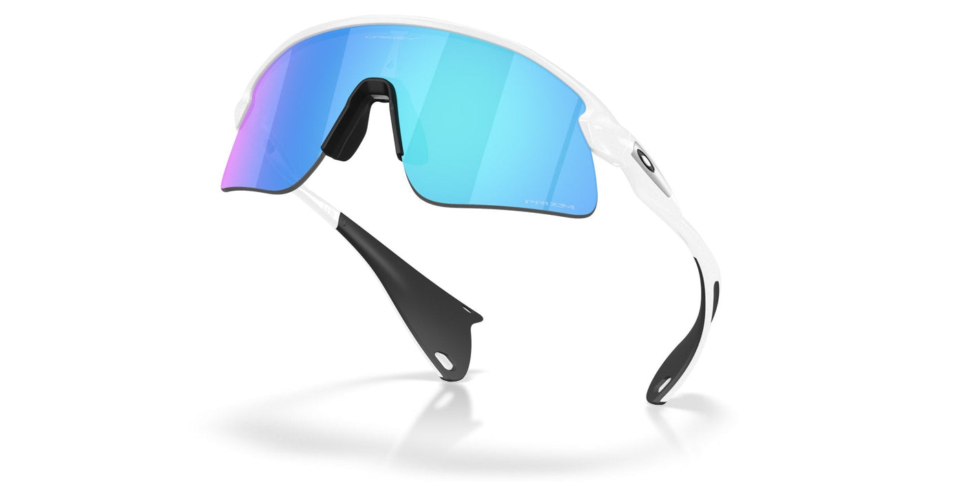 Oakley Stunt Devil OO9517 Matte White/Prizm Sapphire #colour_matte-white-prizm-sapphire