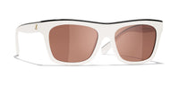 #colour_white-black-brown