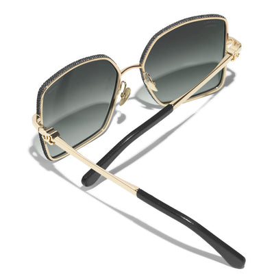 #colour_pale-gold-grey-gradient-polarised