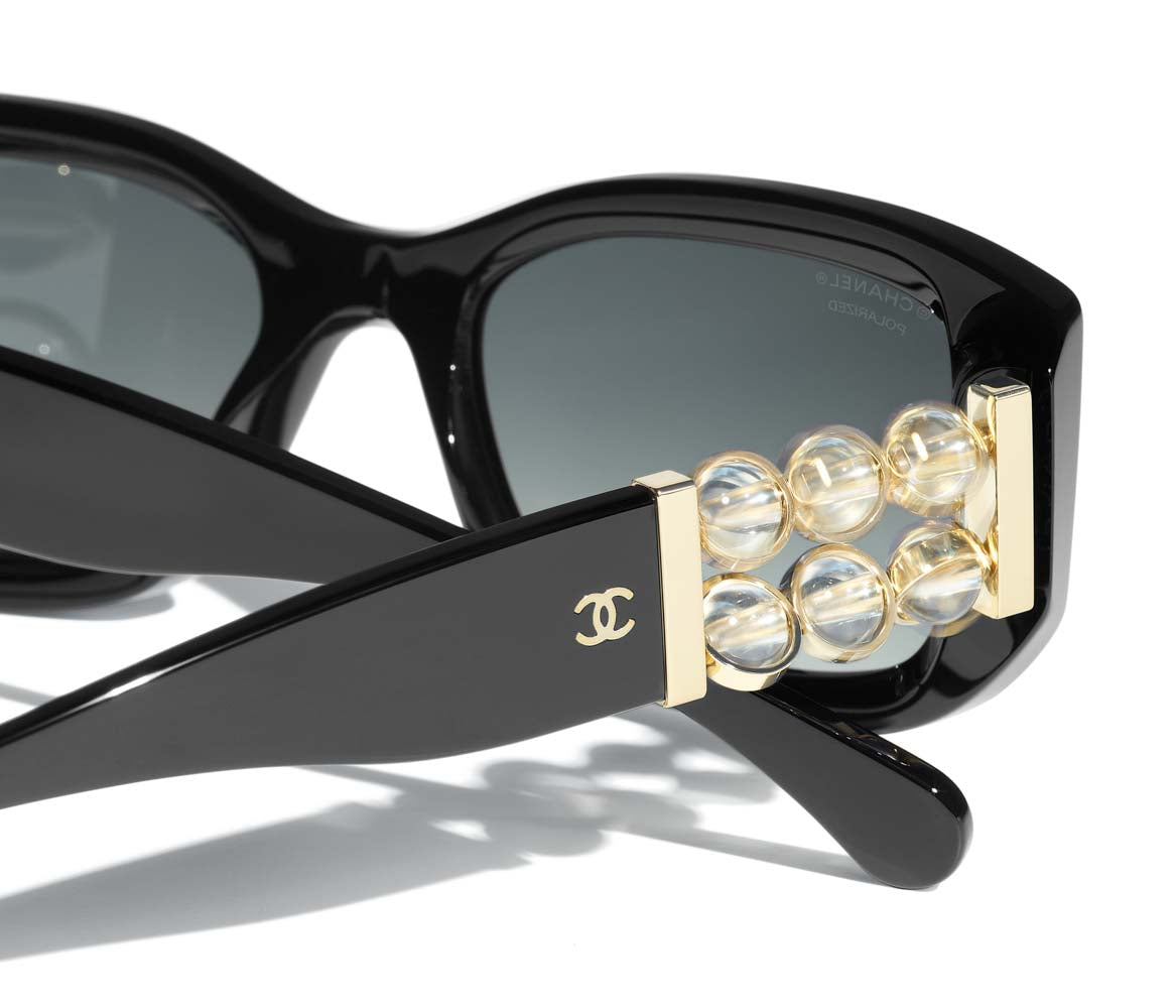 #colour_black-grey-gradient-polarised