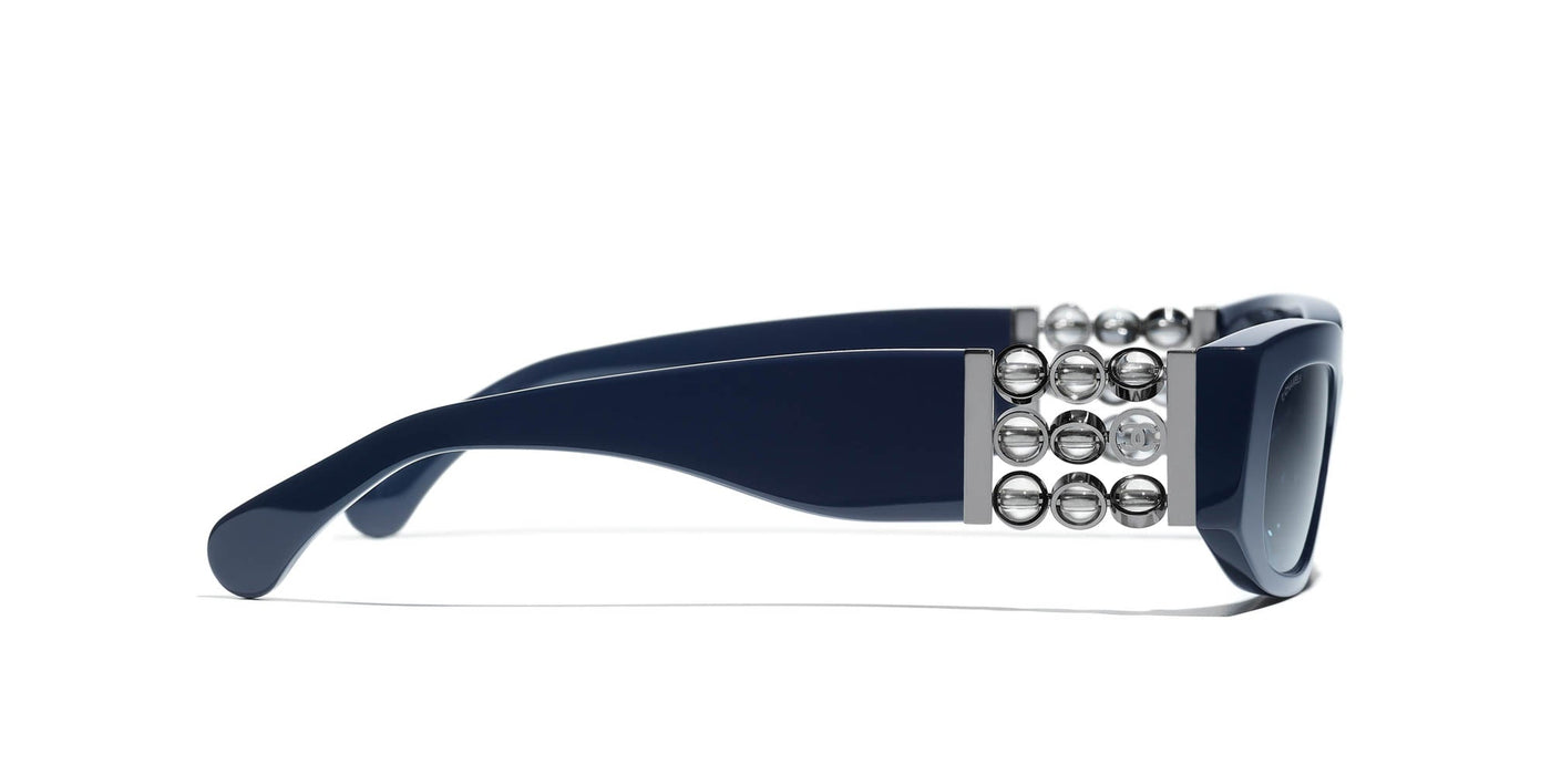 #colour_dark-blue-grey-blue-gradient